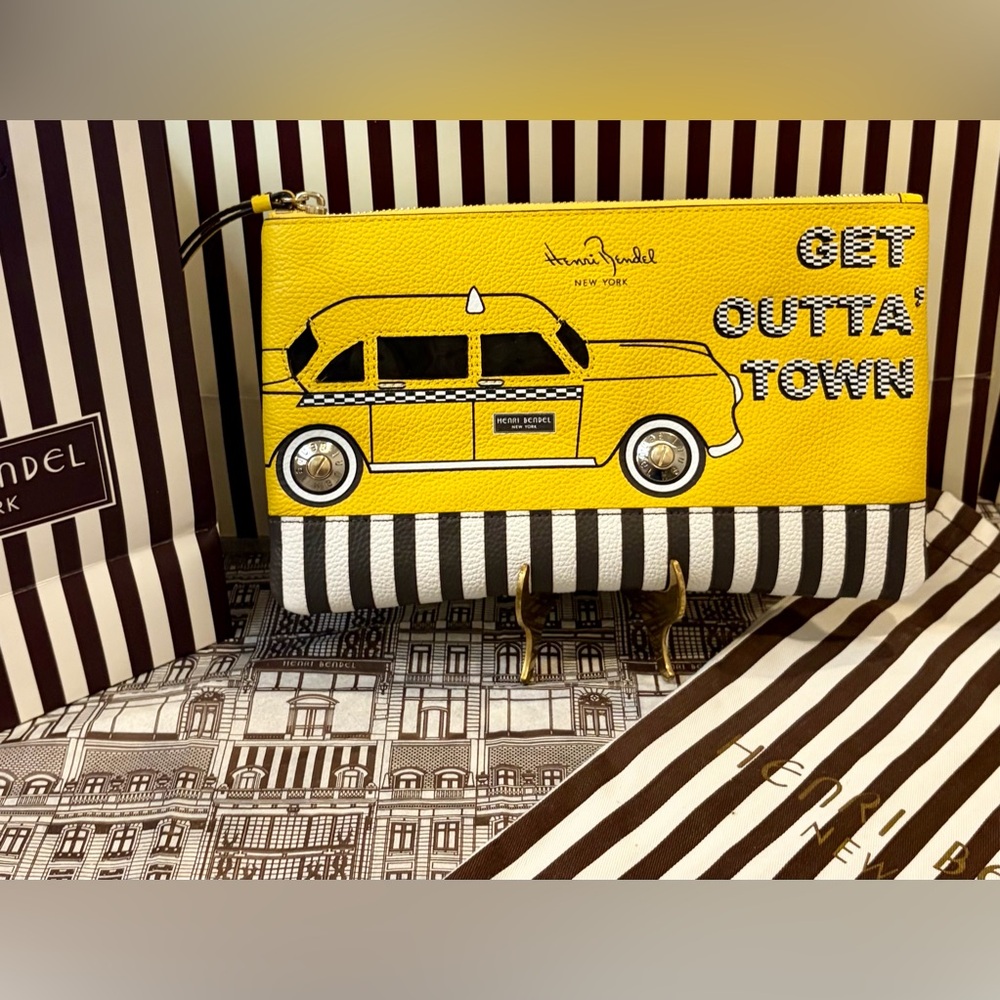 NWOT HENRI BENDEL “Get Outta Town” Clutch w/dust bag and shopping bag